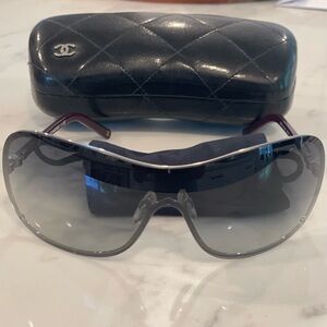 Authentic Chanel 4170-H Collection Perle Shield Sunglasses Vintage Monolens